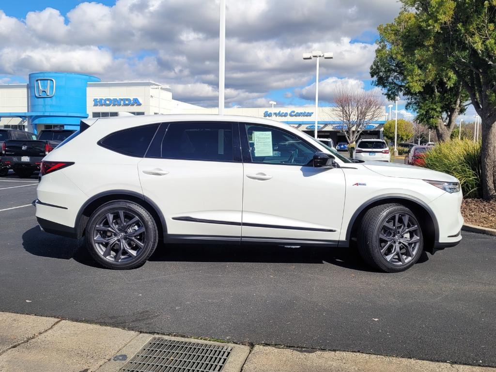 used 2022 Acura MDX car, priced at $43,997