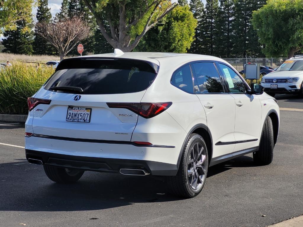 used 2022 Acura MDX car, priced at $43,997