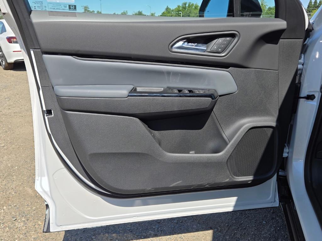 new 2025 Honda Prologue car, priced at $55,300