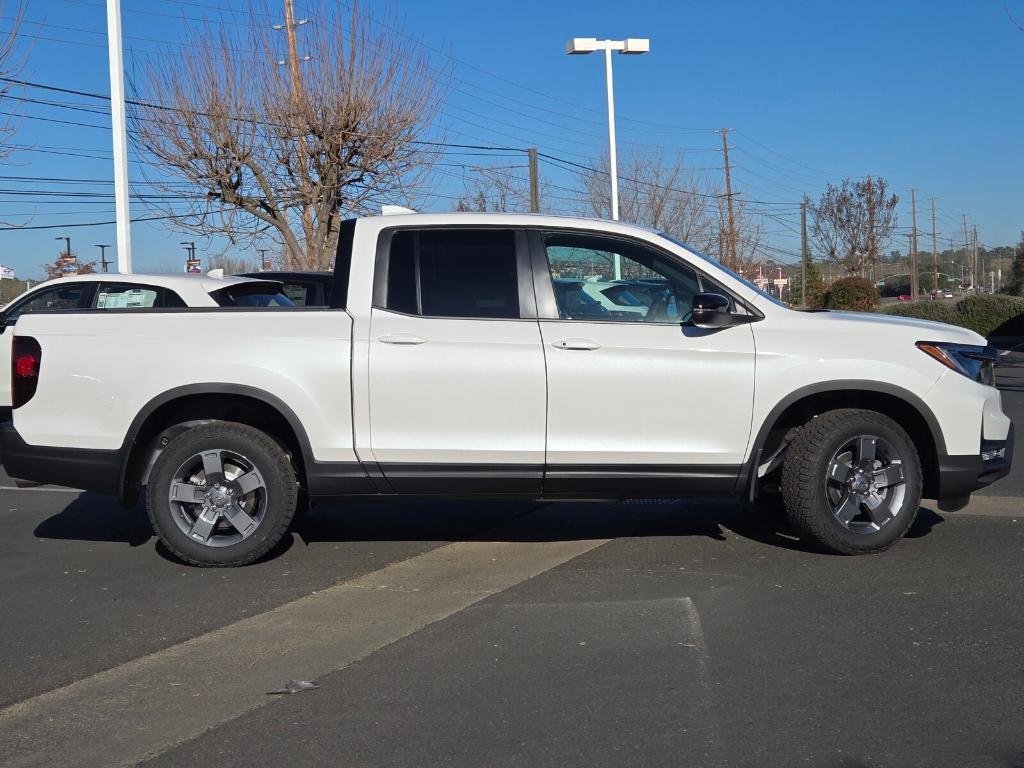 new 2025 Honda Ridgeline car, priced at $48,925