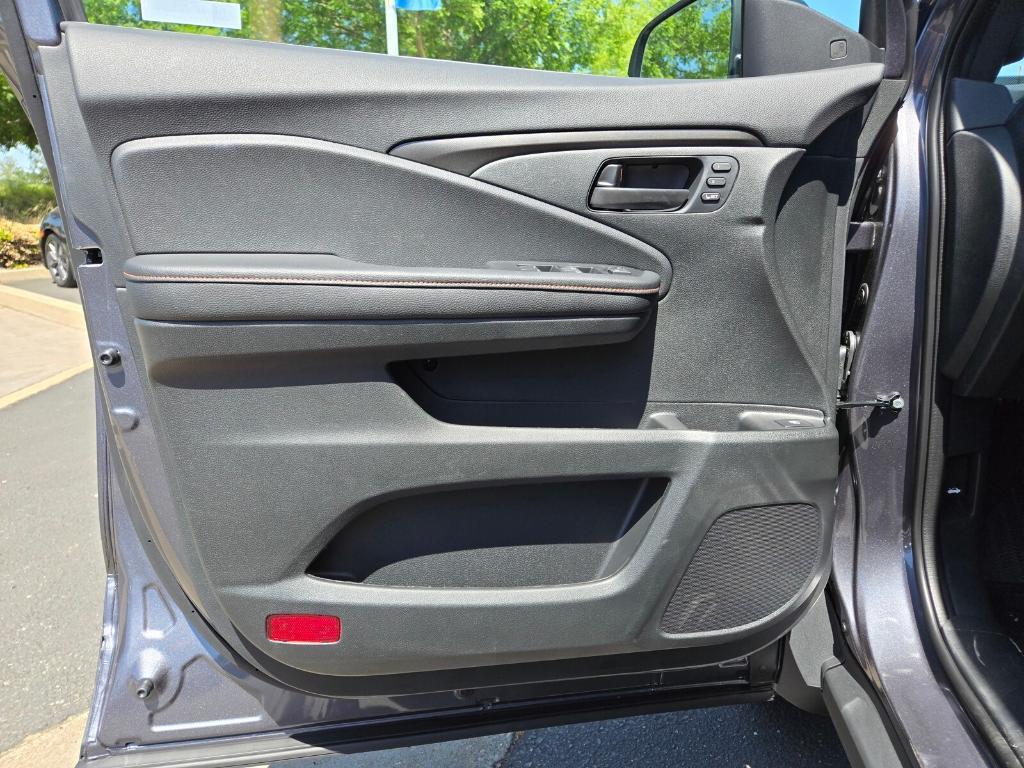 new 2025 Honda Ridgeline car, priced at $48,525