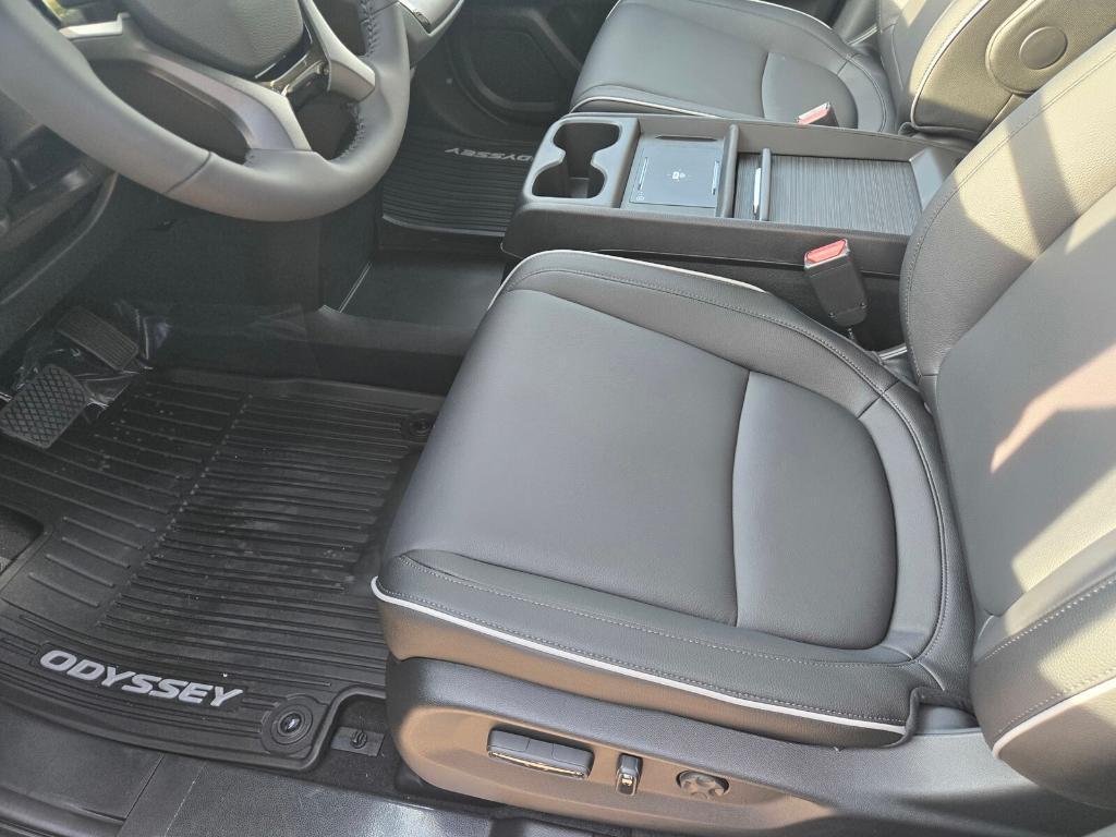 new 2026 Honda Odyssey car, priced at $50,685
