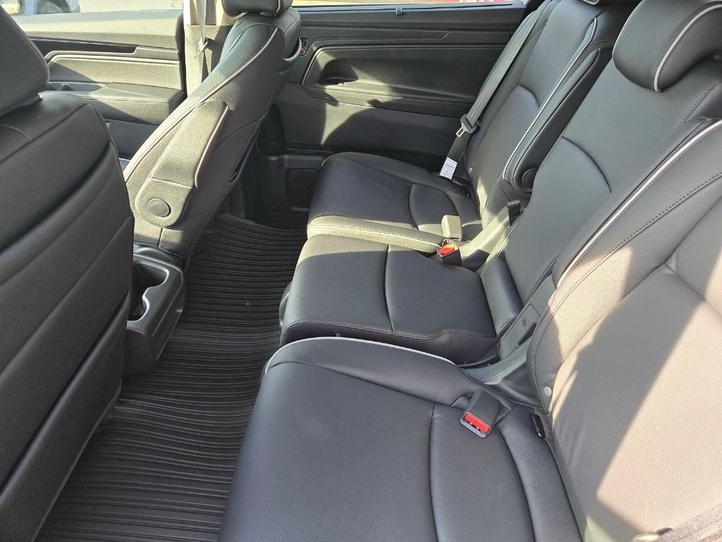 new 2026 Honda Odyssey car, priced at $50,685