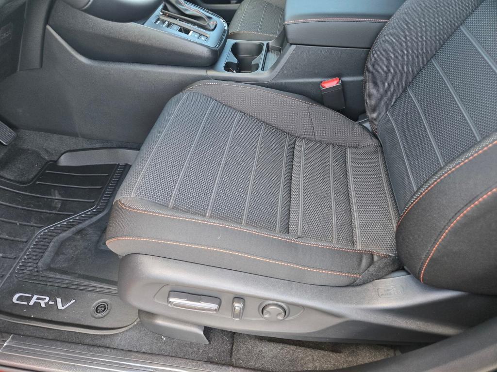 new 2026 Honda CR-V Hybrid car, priced at $40,730