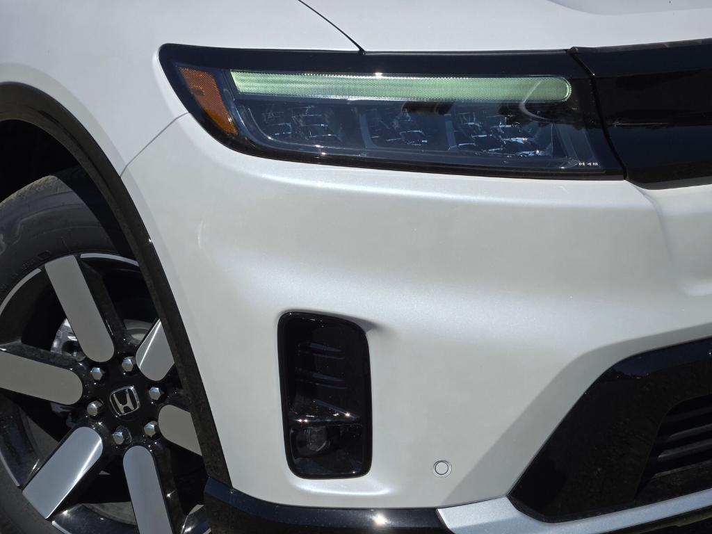 new 2025 Honda Prologue car, priced at $55,300