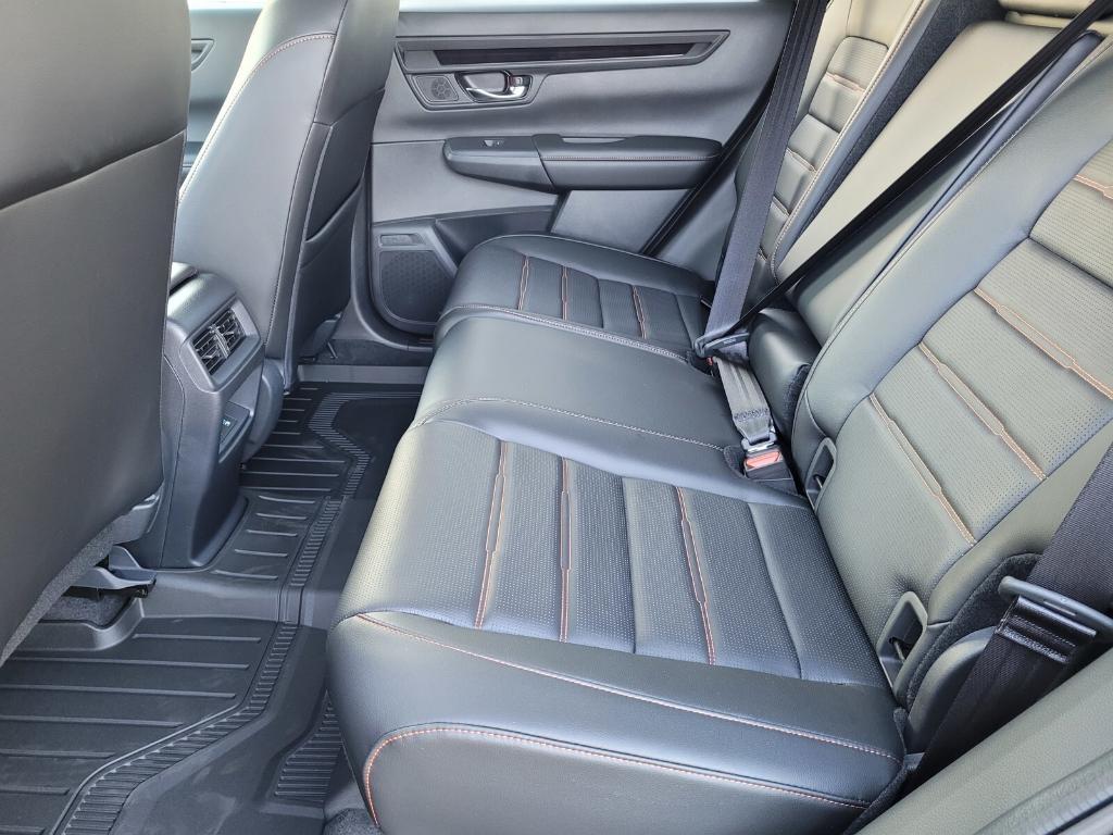 new 2025 Honda CR-V Hybrid car, priced at $40,740