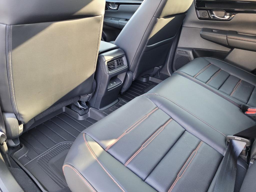 new 2025 Honda CR-V Hybrid car, priced at $44,645