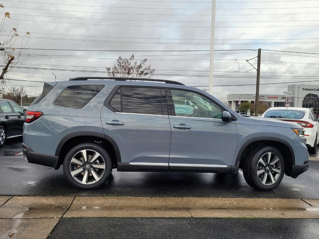 new 2025 Honda Pilot car