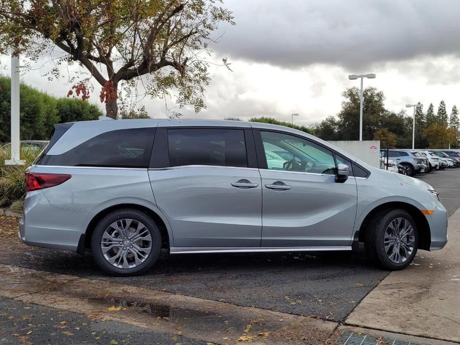 new 2025 Honda Odyssey car, priced at $49,300