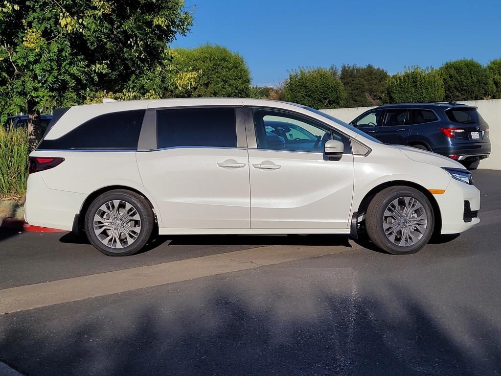 new 2025 Honda Odyssey car, priced at $50,510