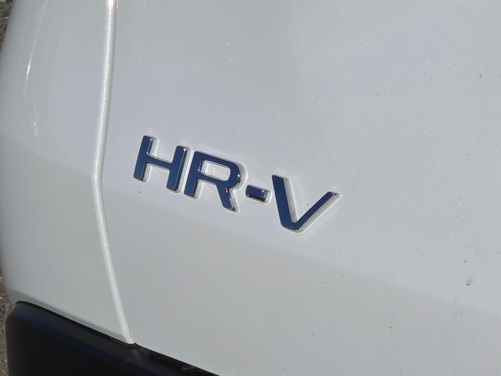 new 2025 Honda HR-V car, priced at $28,900