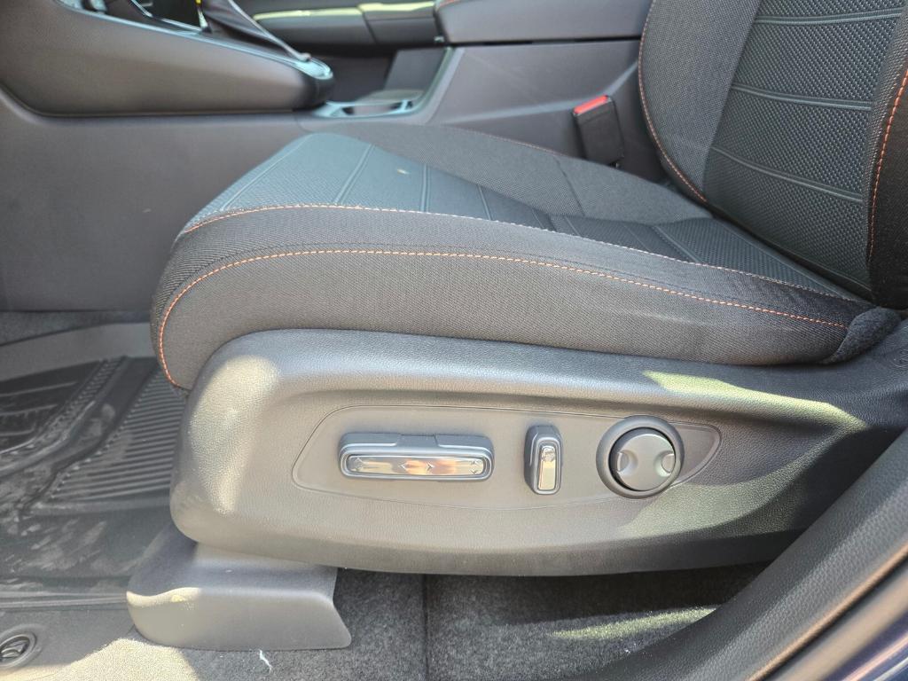new 2025 Honda CR-V Hybrid car, priced at $37,740