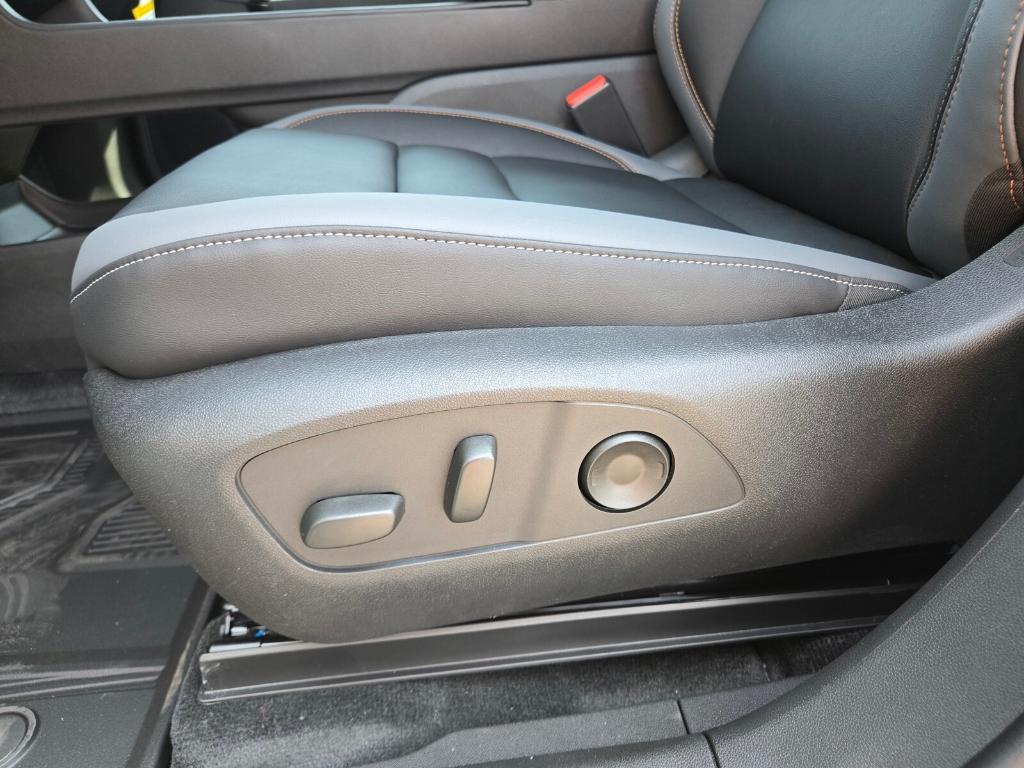 new 2025 Honda Prologue car, priced at $55,300
