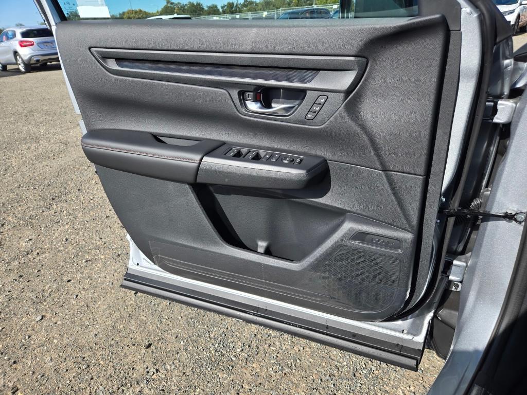 new 2026 Honda CR-V Hybrid car, priced at $41,870