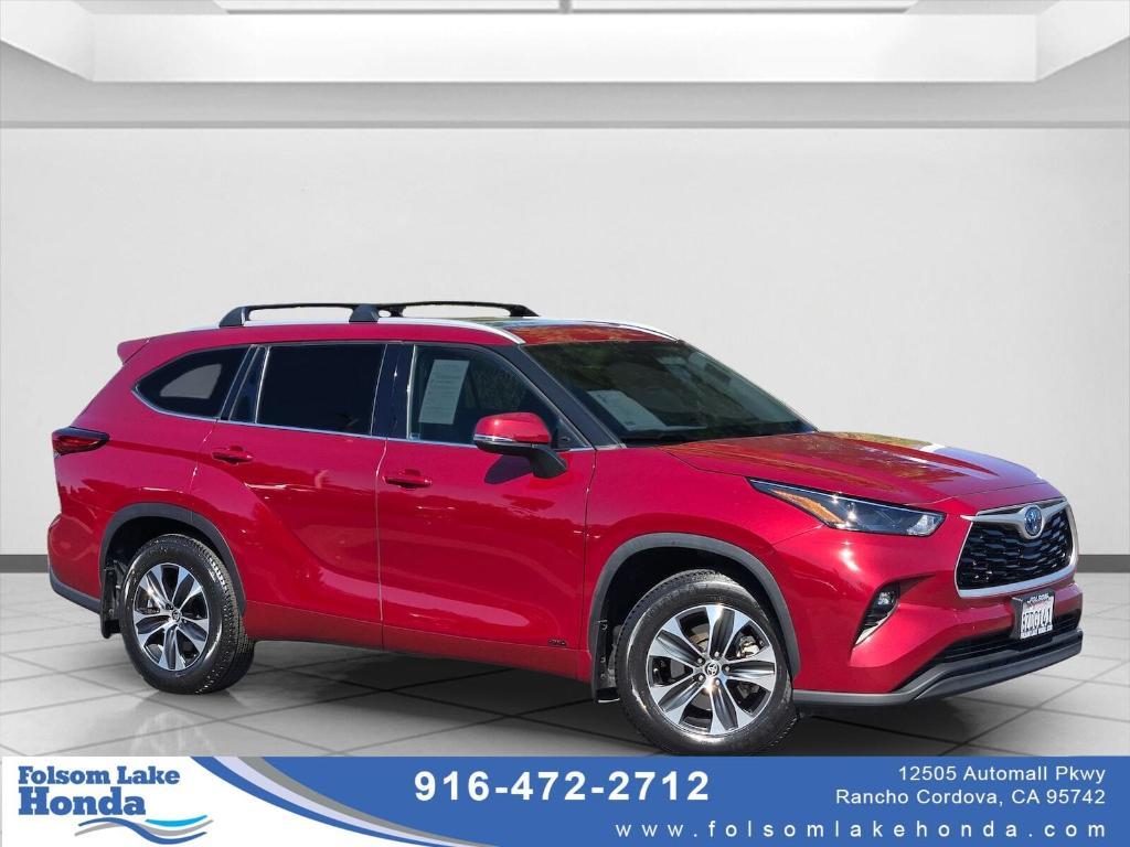 used 2022 Toyota Highlander Hybrid car, priced at $34,497