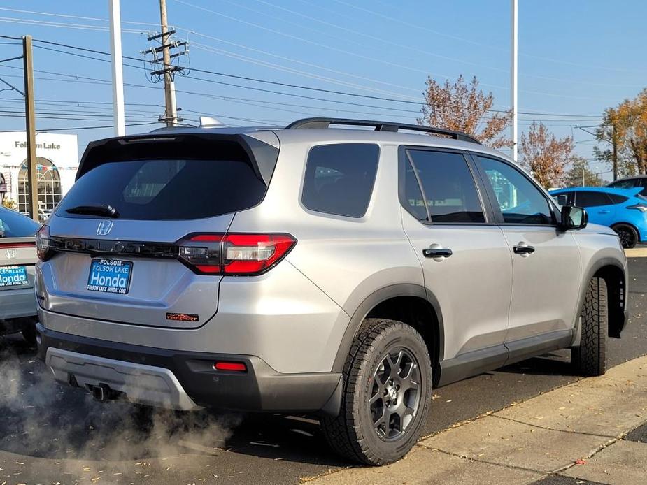 new 2025 Honda Pilot car, priced at $52,875