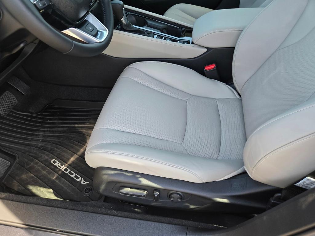 new 2025 Honda Accord Hybrid car, priced at $42,145