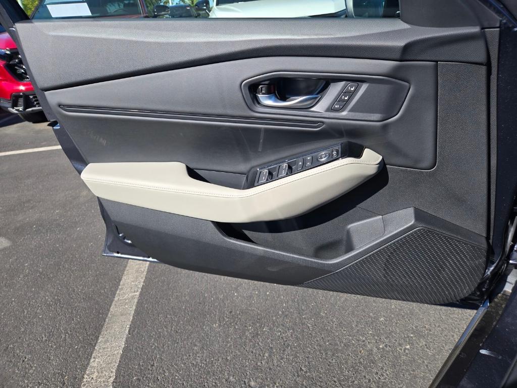 new 2025 Honda Accord Hybrid car, priced at $42,145