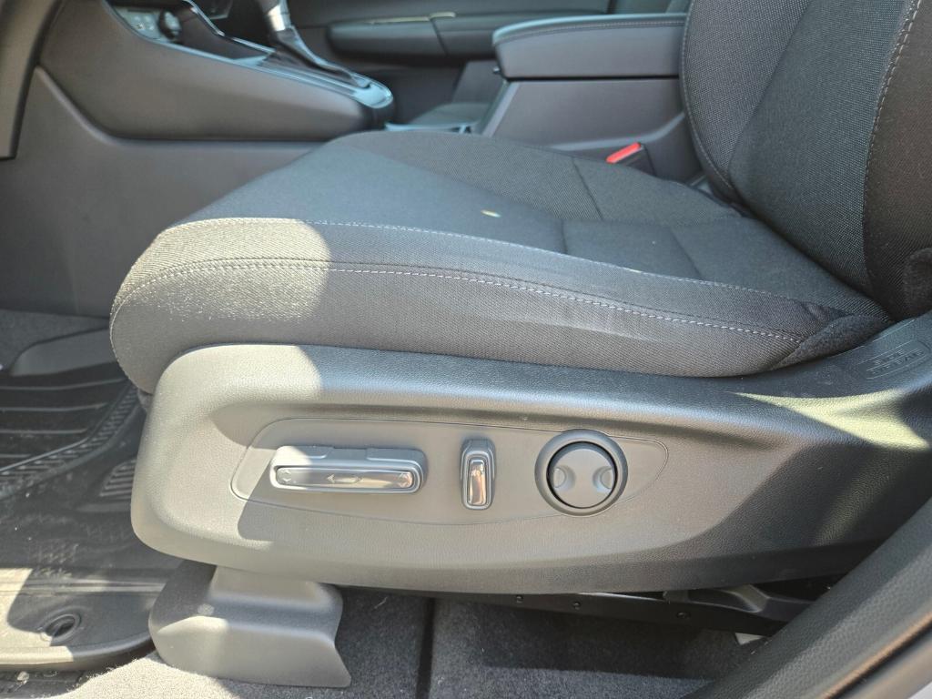 new 2025 Honda CR-V car, priced at $35,895
