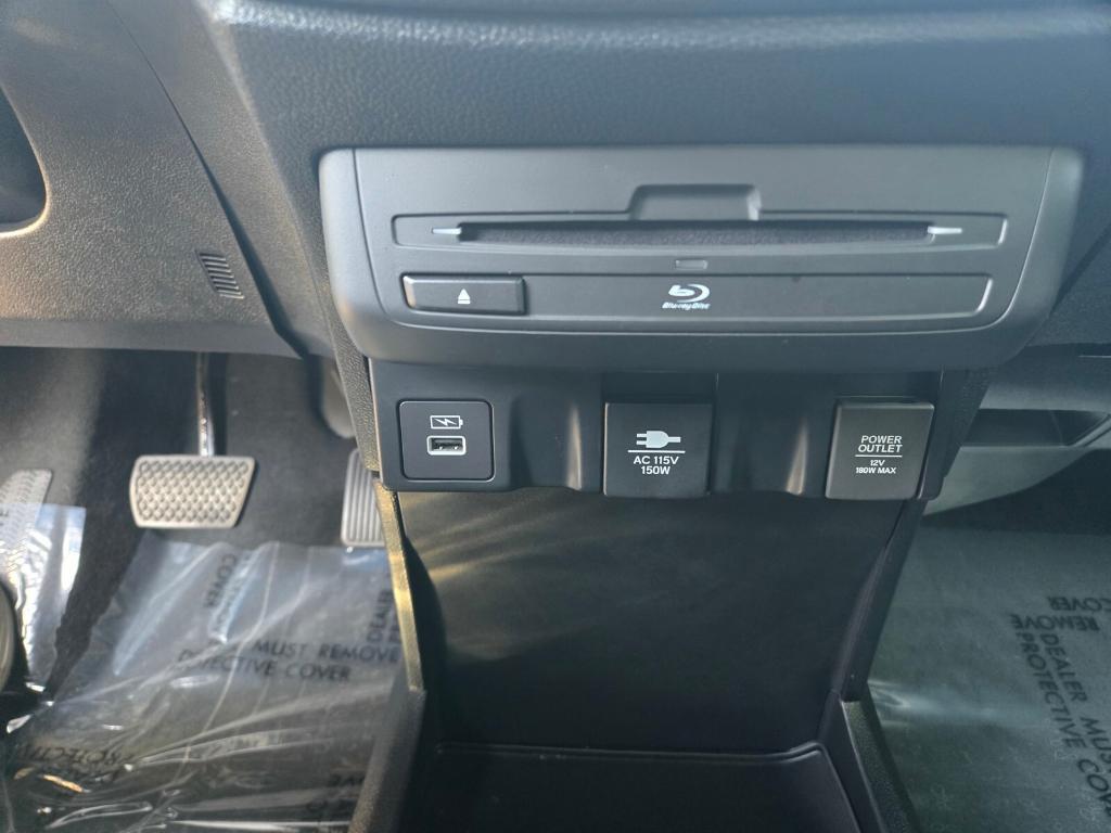 used 2024 Honda Odyssey car, priced at $43,771