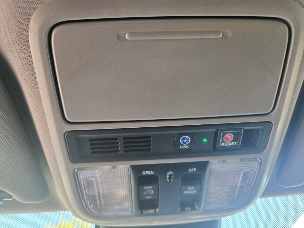 used 2024 Honda Odyssey car, priced at $43,771