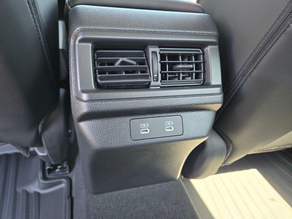new 2025 Honda Accord Hybrid car, priced at $42,600