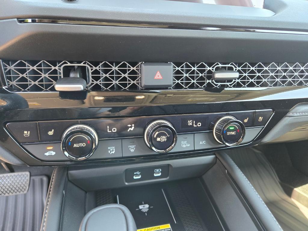 new 2025 Honda Accord Hybrid car, priced at $42,600