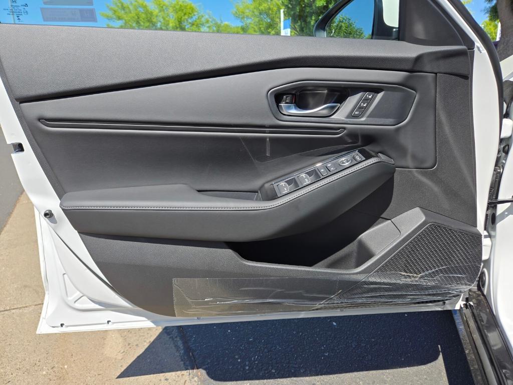 new 2025 Honda Accord Hybrid car, priced at $42,600