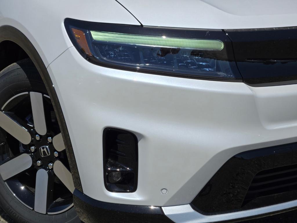 new 2025 Honda Prologue car, priced at $55,300
