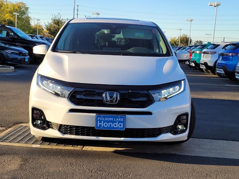 new 2025 Honda Odyssey car, priced at $54,025