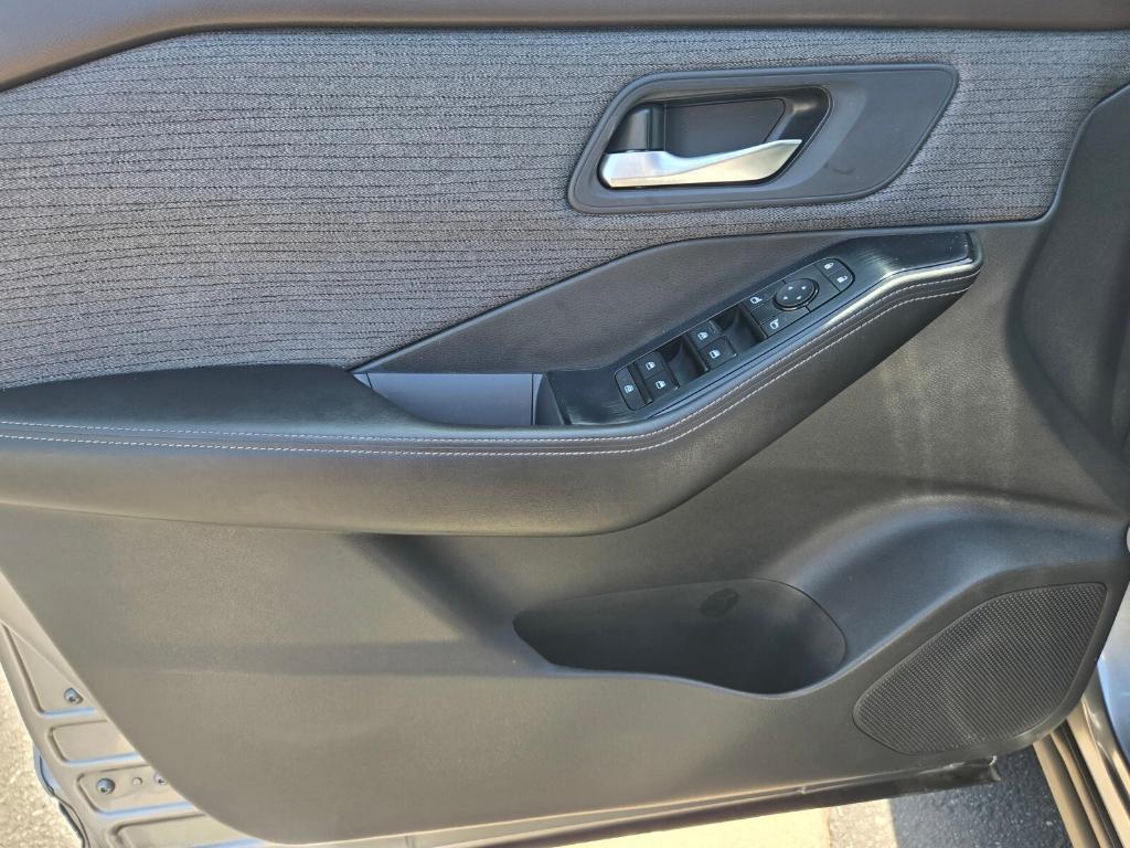 used 2022 Nissan Rogue car, priced at $23,332
