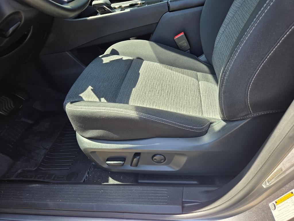 used 2022 Nissan Rogue car, priced at $23,332