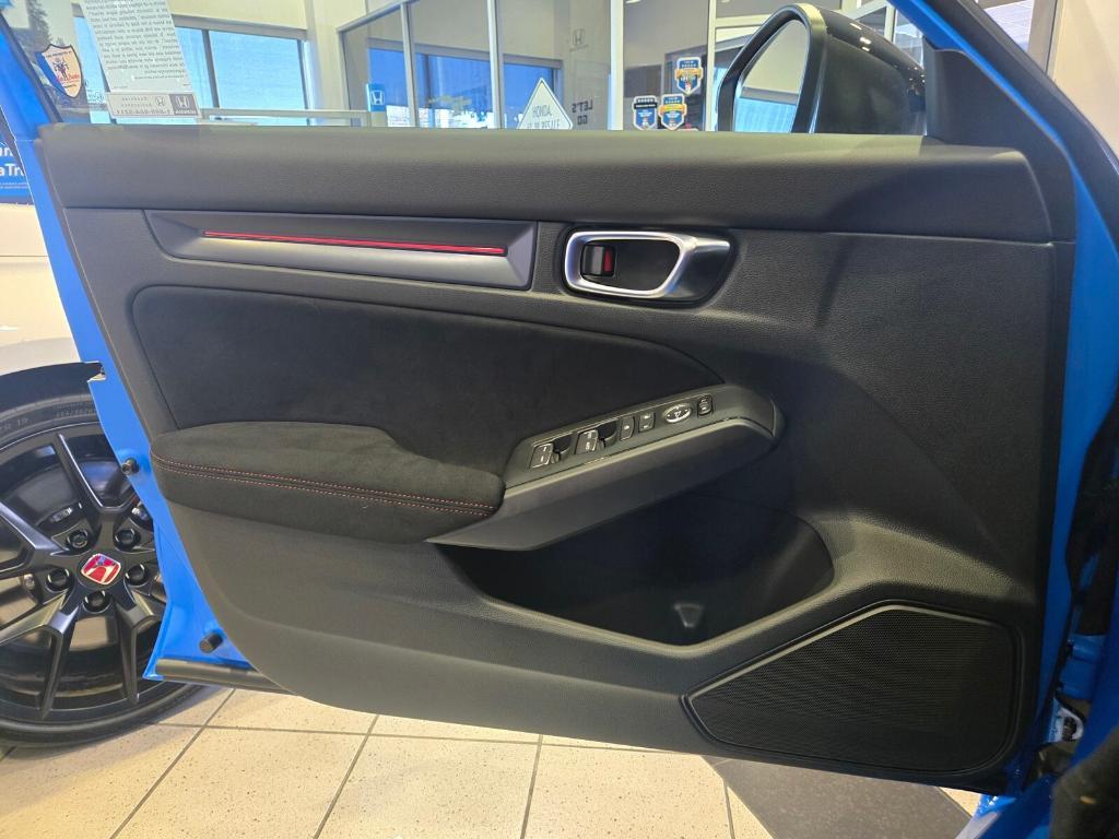 new 2025 Honda Civic Type R car