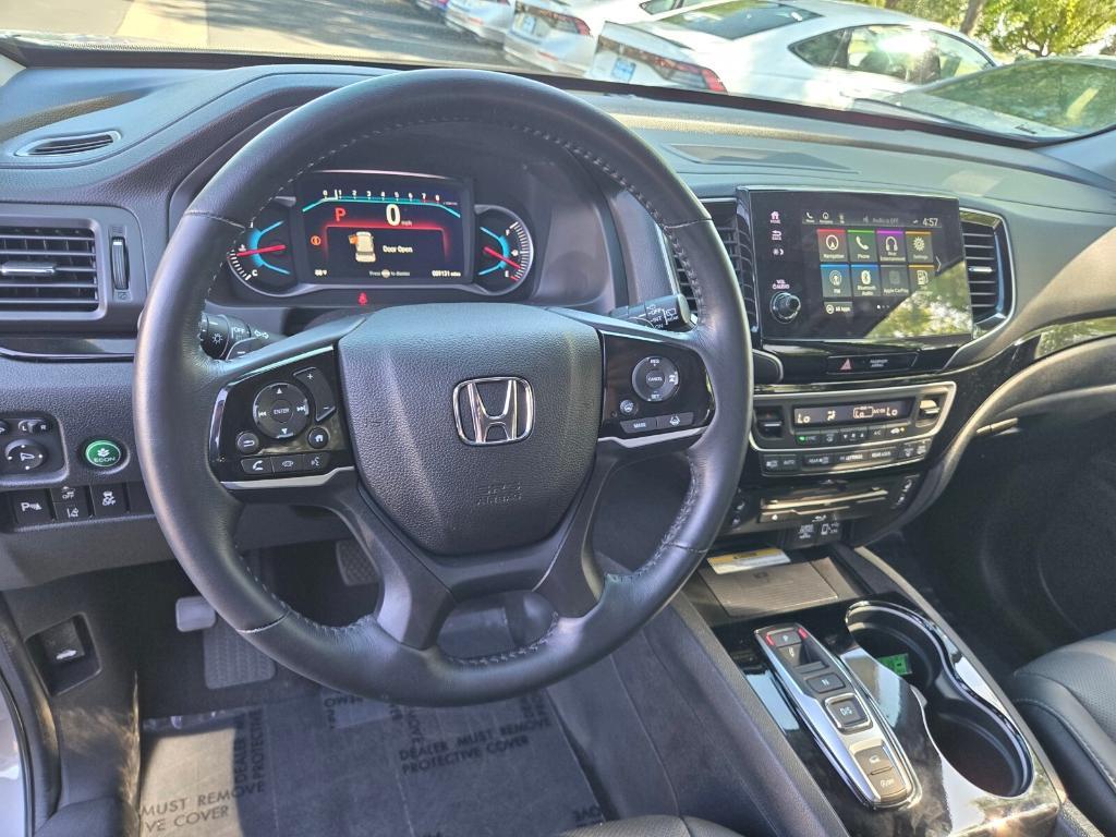 used 2022 Honda Pilot car, priced at $43,737