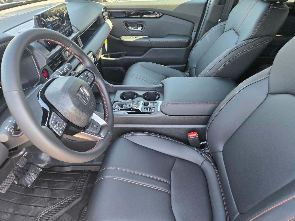 new 2025 Honda Pilot car, priced at $52,590