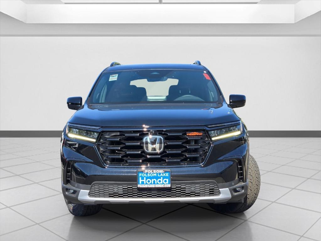 new 2025 Honda Pilot car, priced at $52,590