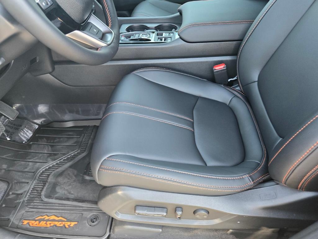 new 2025 Honda Pilot car, priced at $52,590