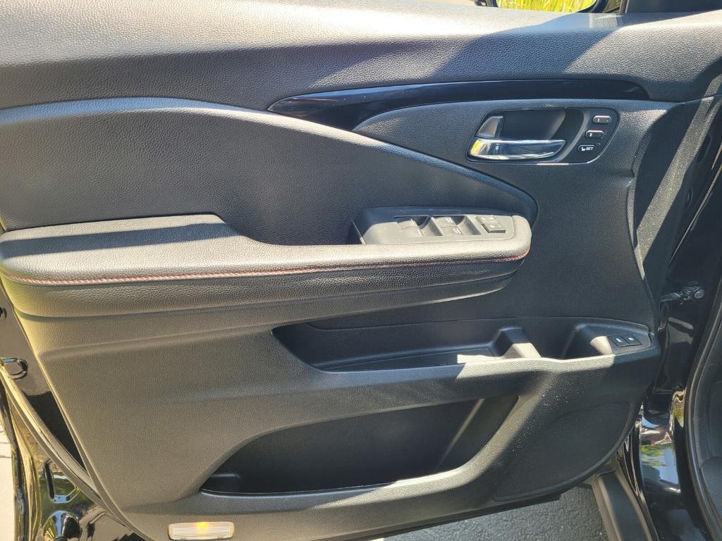 used 2022 Honda Pilot car, priced at $34,839
