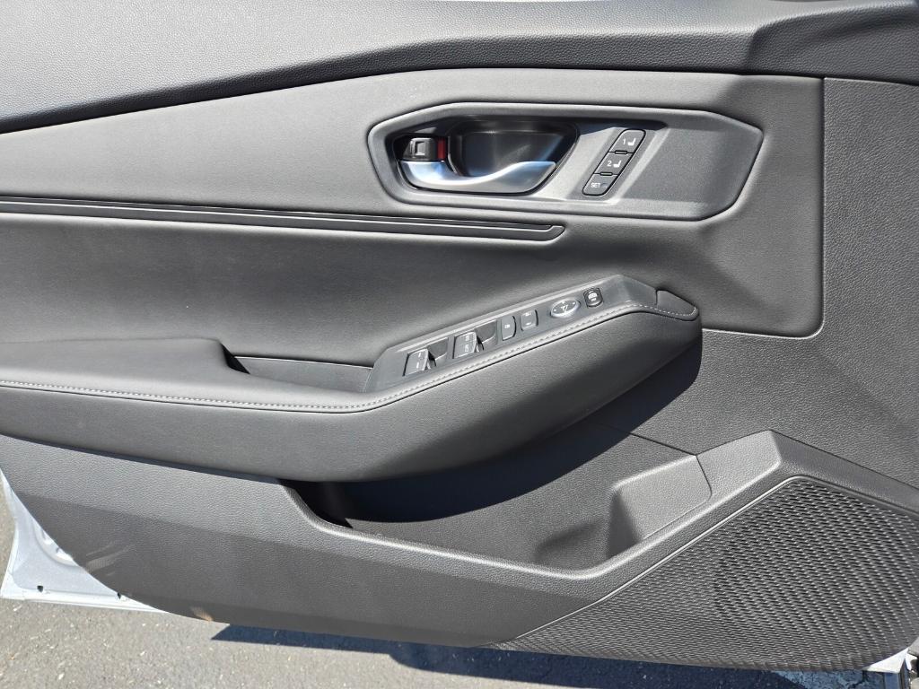 new 2025 Honda Accord Hybrid car, priced at $38,220