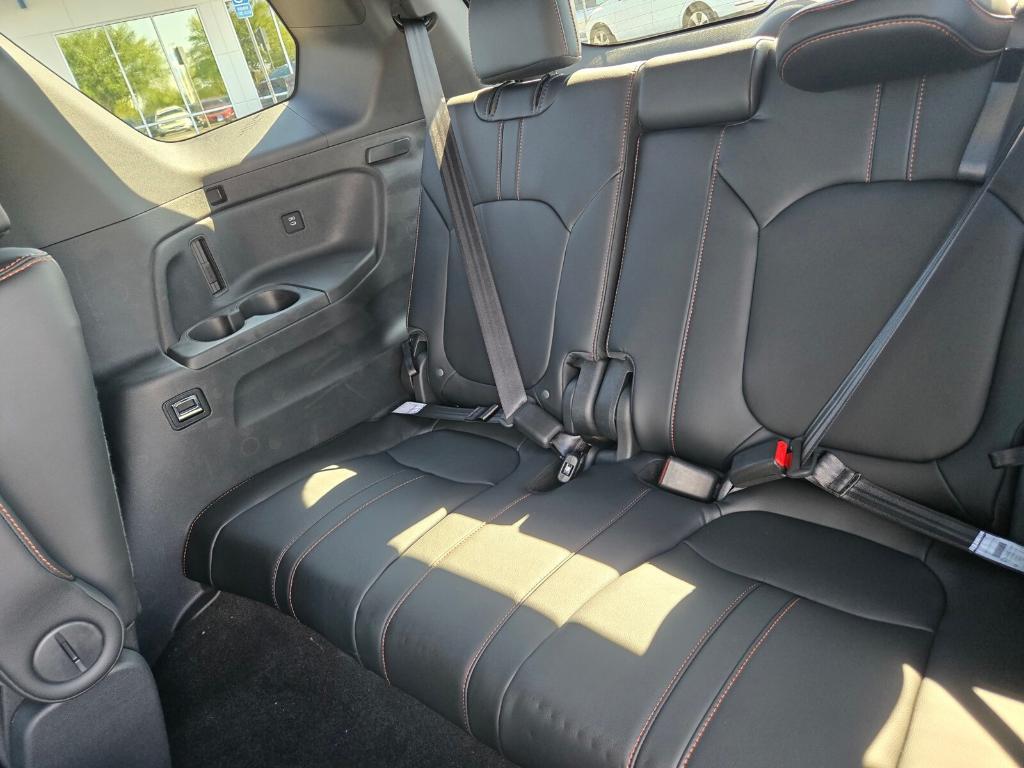 new 2025 Honda Pilot car, priced at $52,545