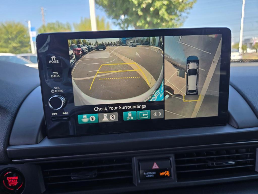 new 2025 Honda Pilot car, priced at $52,545