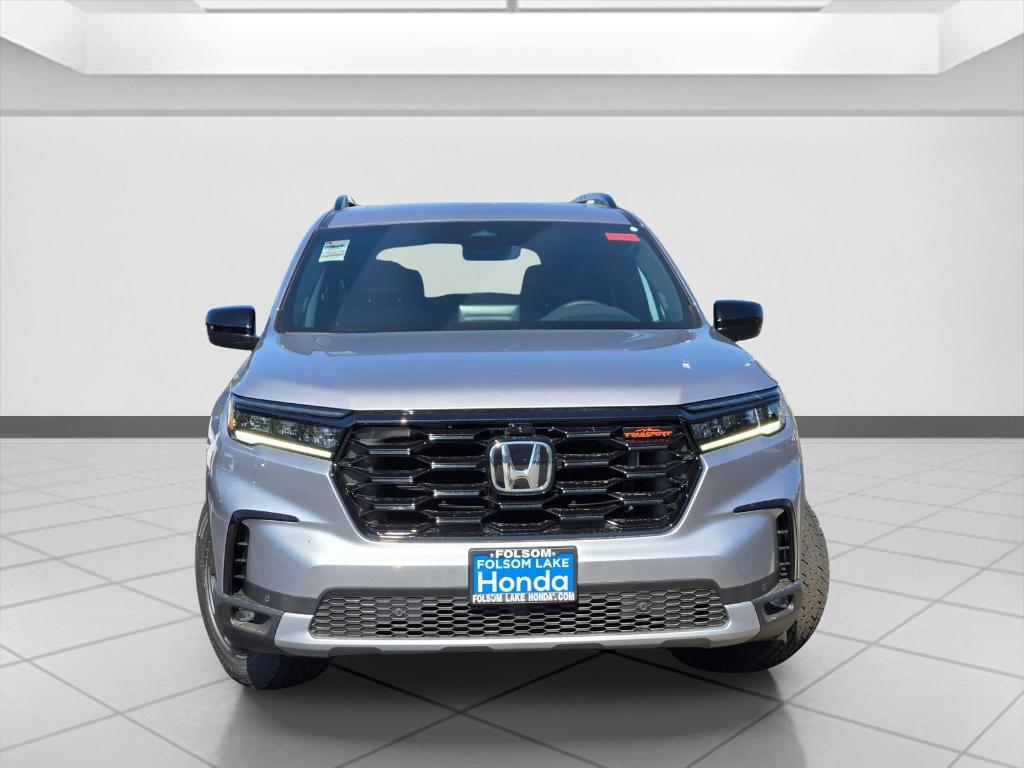 new 2025 Honda Pilot car, priced at $52,545