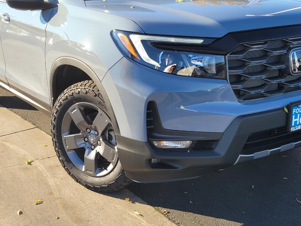 new 2025 Honda Ridgeline car, priced at $48,925