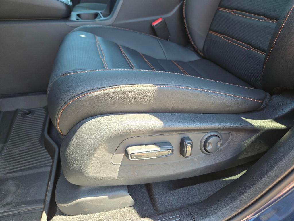 new 2026 Honda CR-V Hybrid car, priced at $41,870