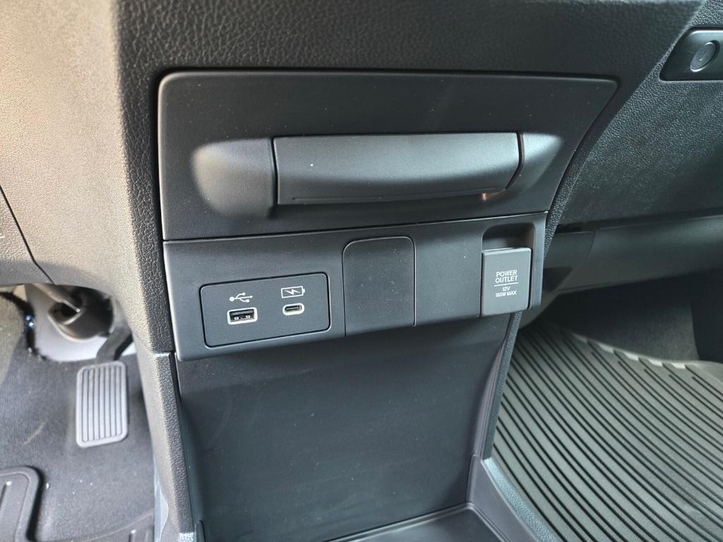 new 2025 Honda Odyssey car, priced at $45,820