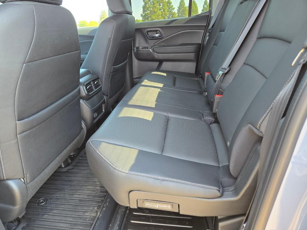 new 2025 Honda Ridgeline car, priced at $46,625