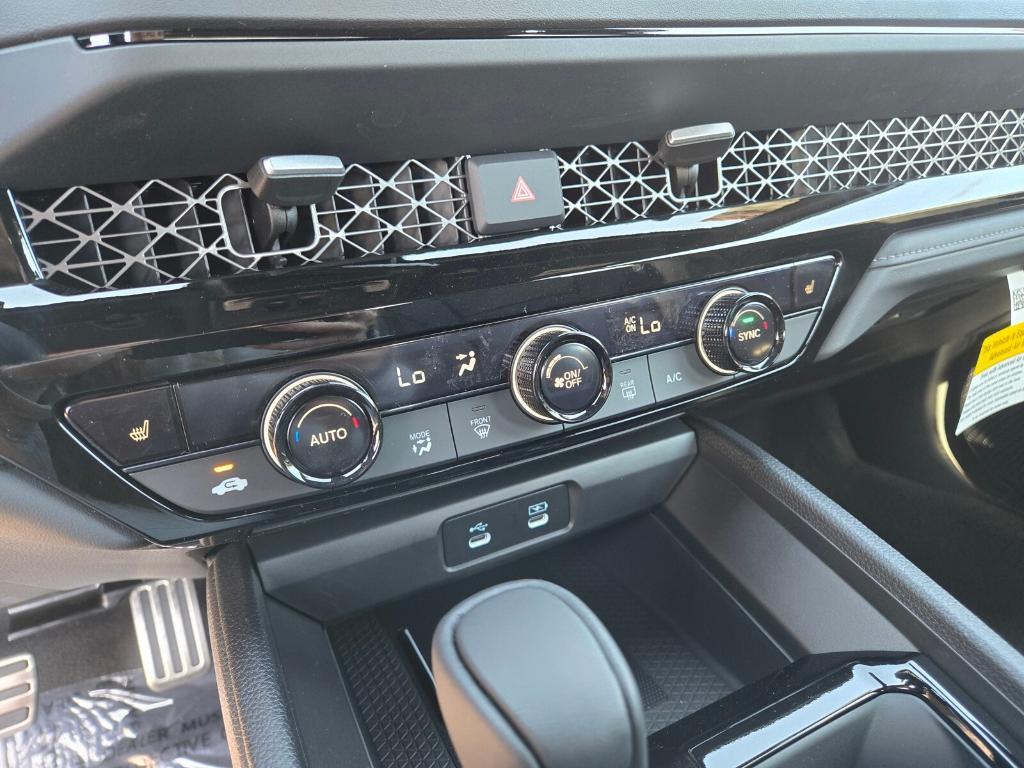 new 2025 Honda Accord Hybrid car, priced at $38,220
