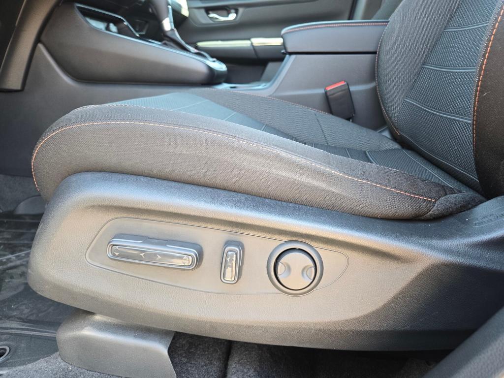 new 2026 Honda CR-V Hybrid car, priced at $40,275