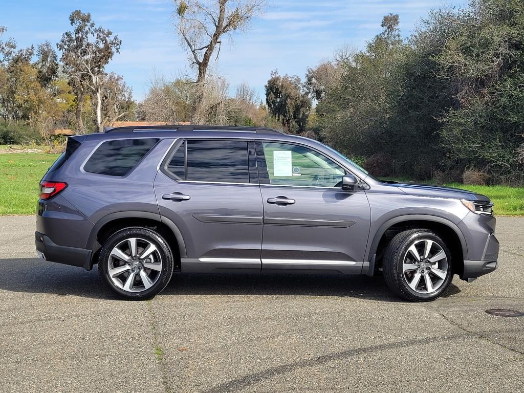 used 2024 Honda Pilot car, priced at $47,033