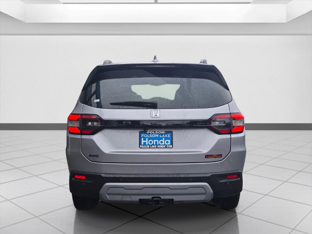 new 2025 Honda Pilot car, priced at $53,070